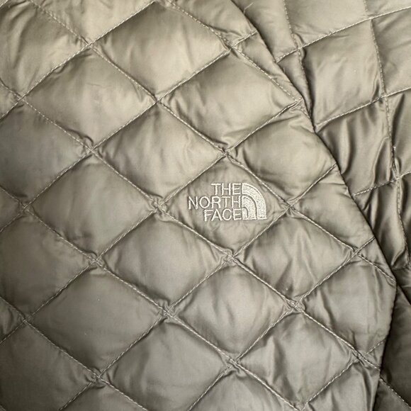 The North Face Women's LG Transit Down Jacket in Olive Green Gorpcore Winter Ski - Picture 4 of 12